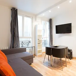  Couette-café Petits Champs